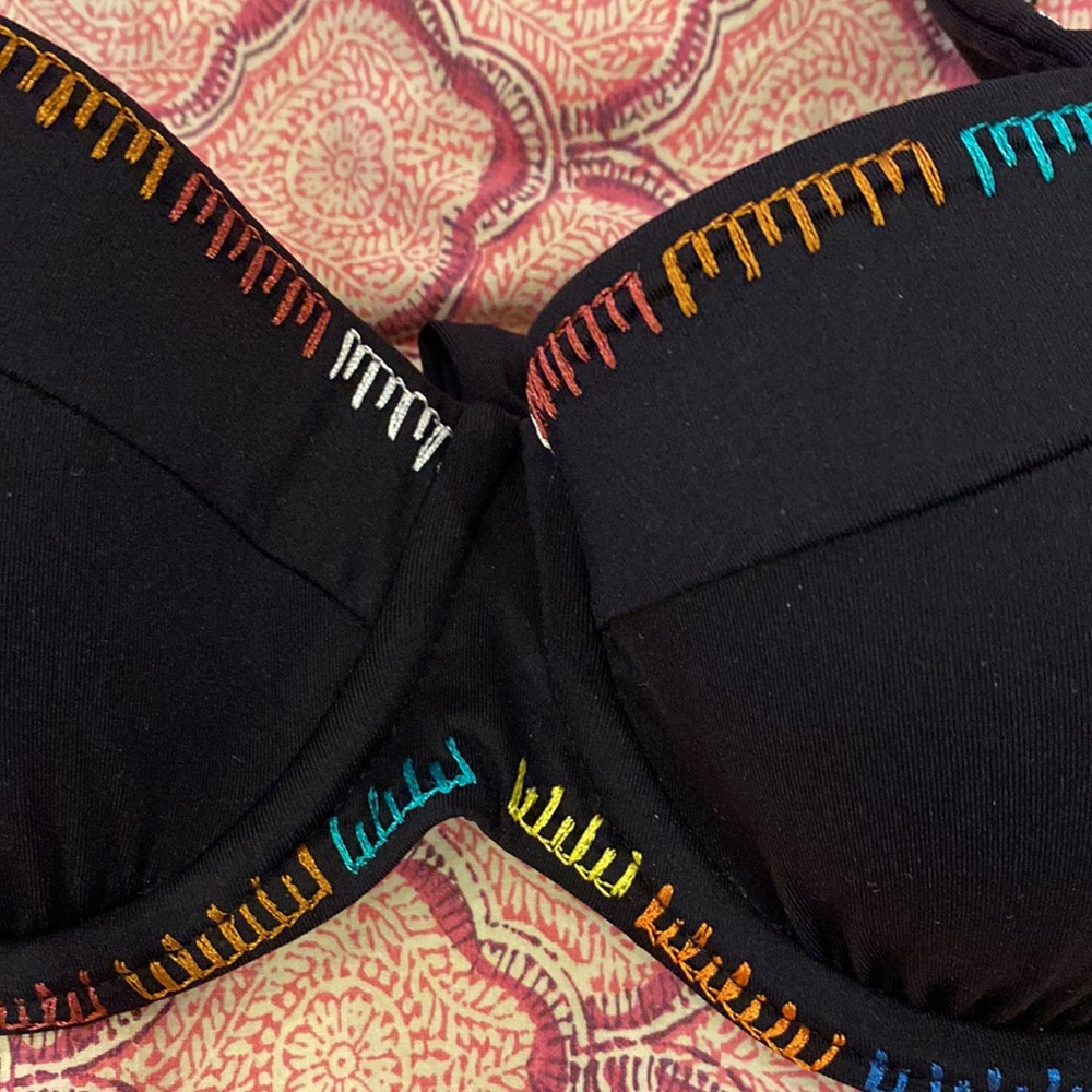 Soluna S small black bikini top colorful thread trim - Picture 2 of 4
